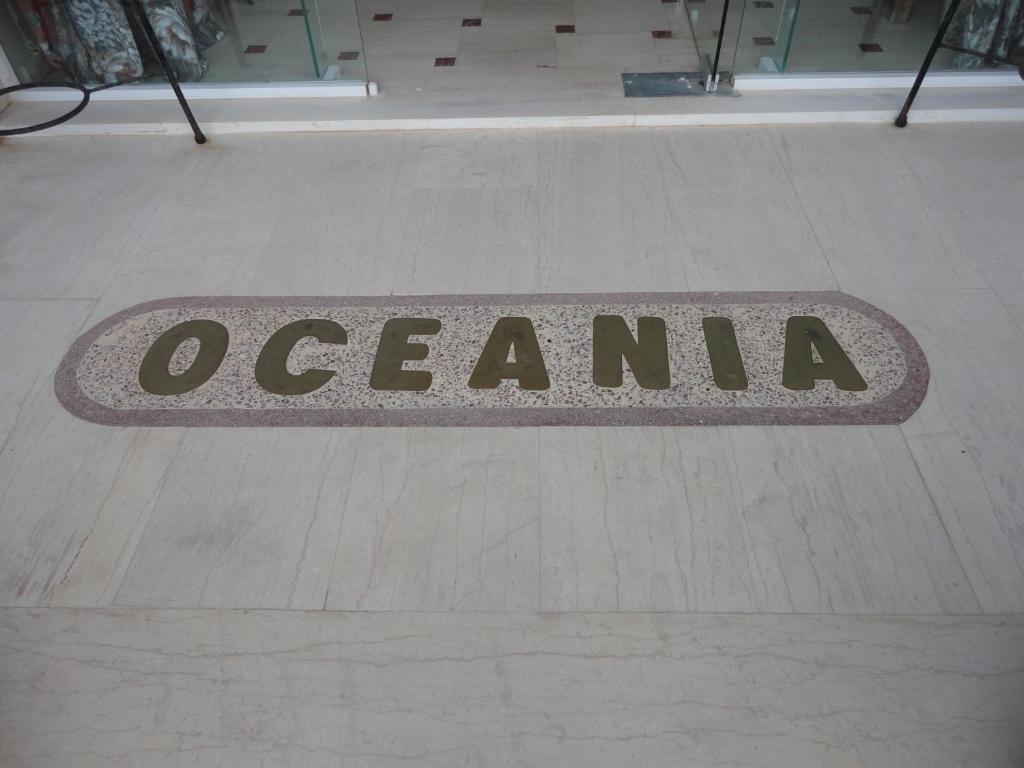 קרפס Oceania Hotel מראה חיצוני תמונה